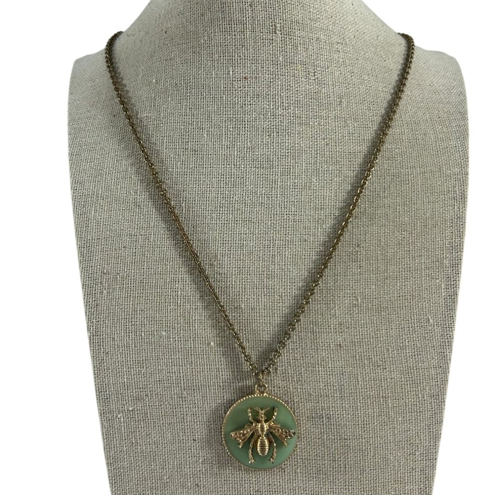 Queen Honey Bee Gold Tone Chain Button Pendant Necklace Green Enamel